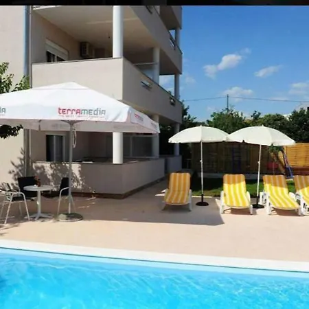 Apartment Apartman Lovre