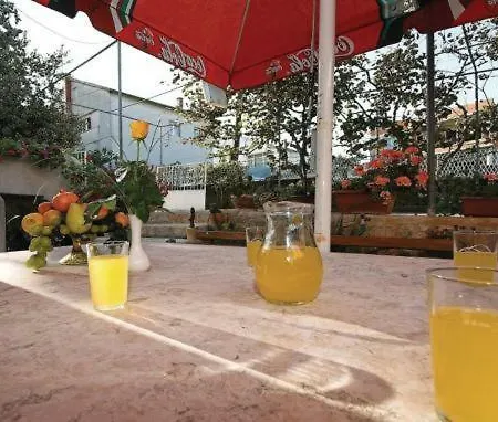 Apartman Lovre Apartment *